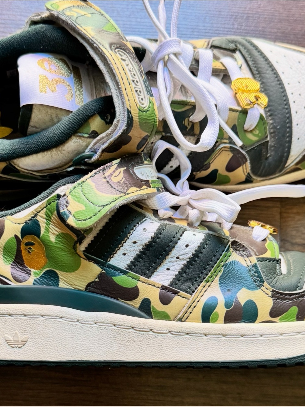 adidas Kids Camo Low-Top Sneakers in Green, White, Black